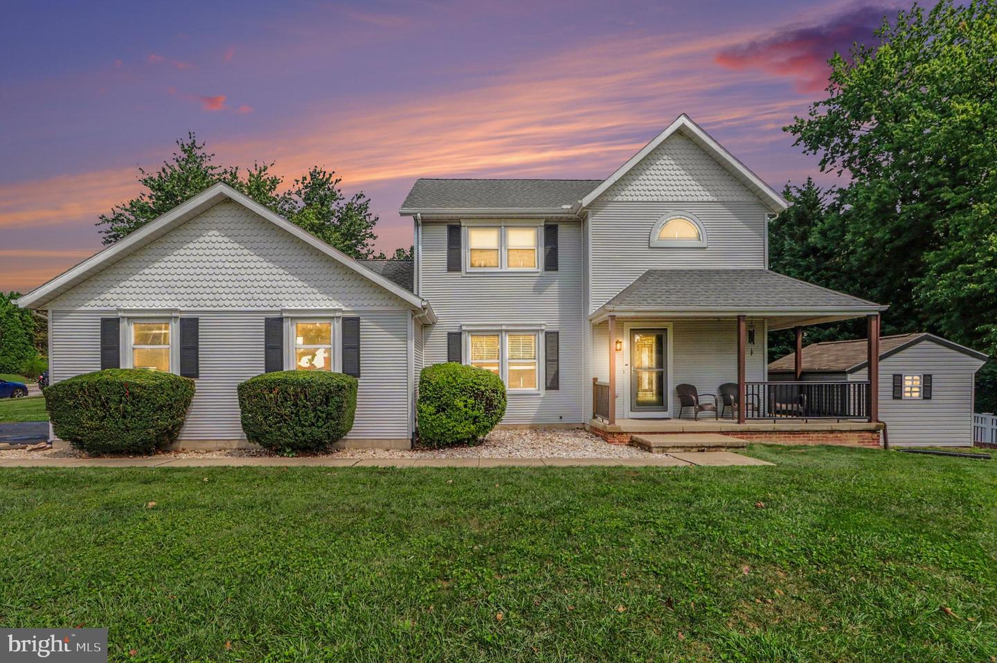 100 MEADOW HILL DR