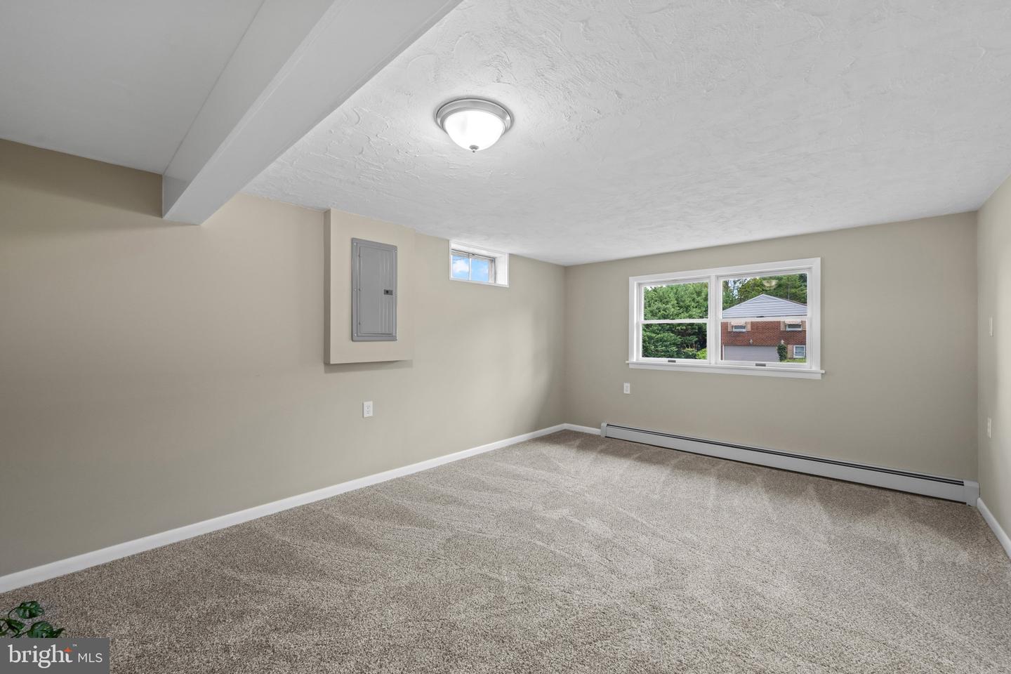 108 Hirtland Ave Property Photo 32