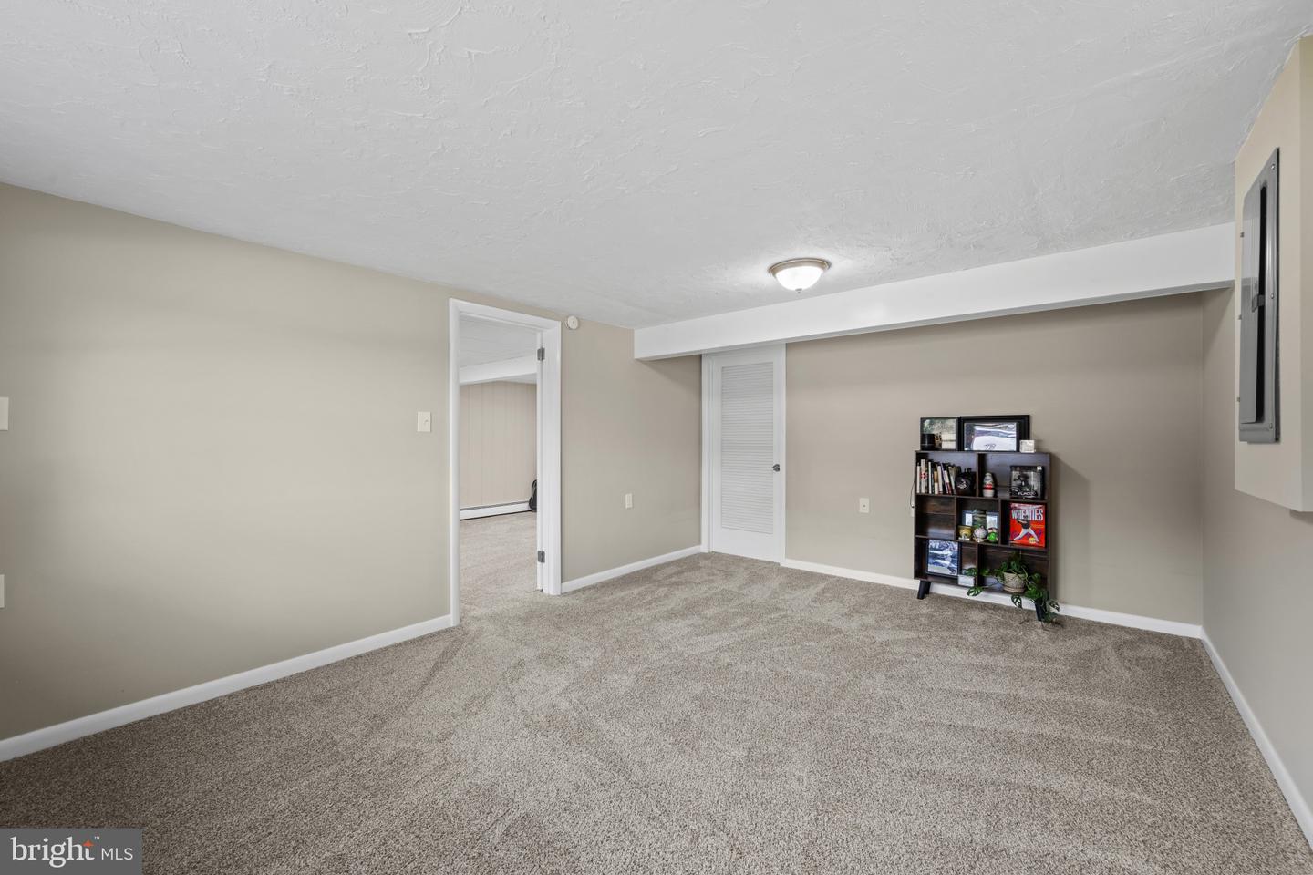 108 Hirtland Ave Property Photo 33