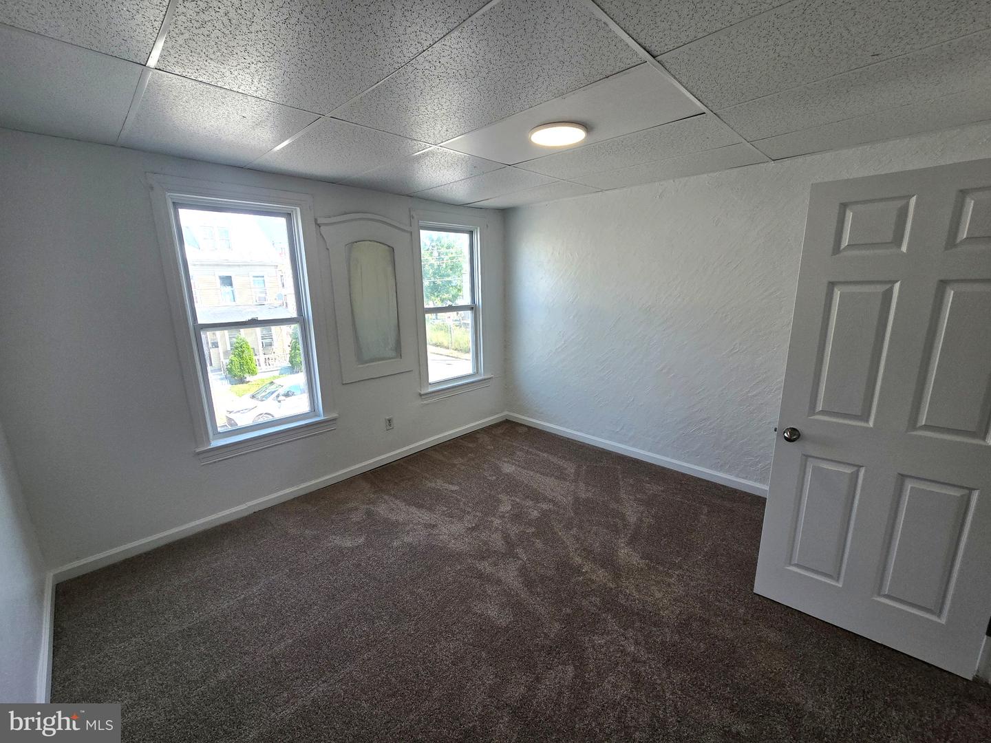 552 W Princess St Property Photo 13