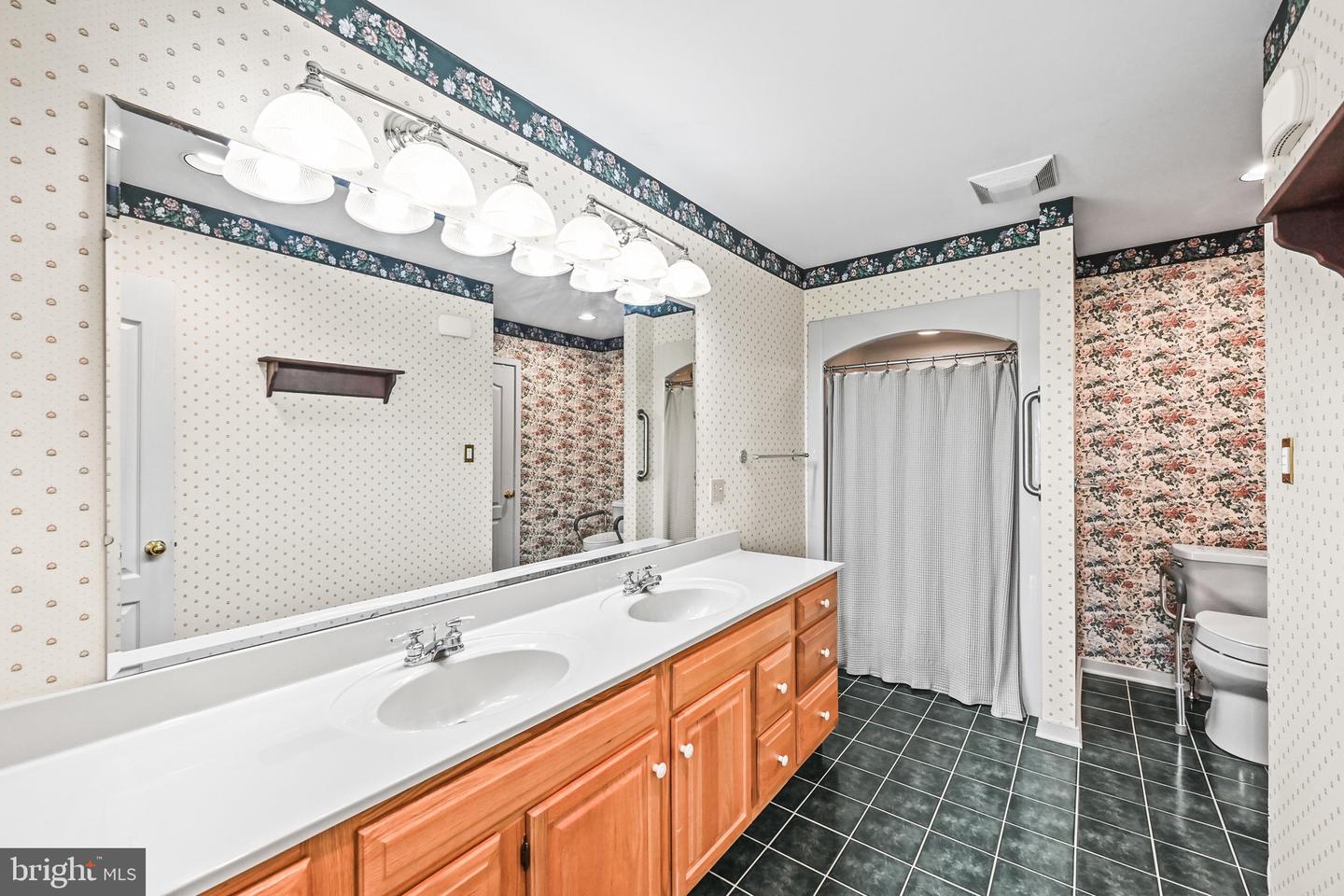 2716 Fairway Dr #2716 Property Photo 17