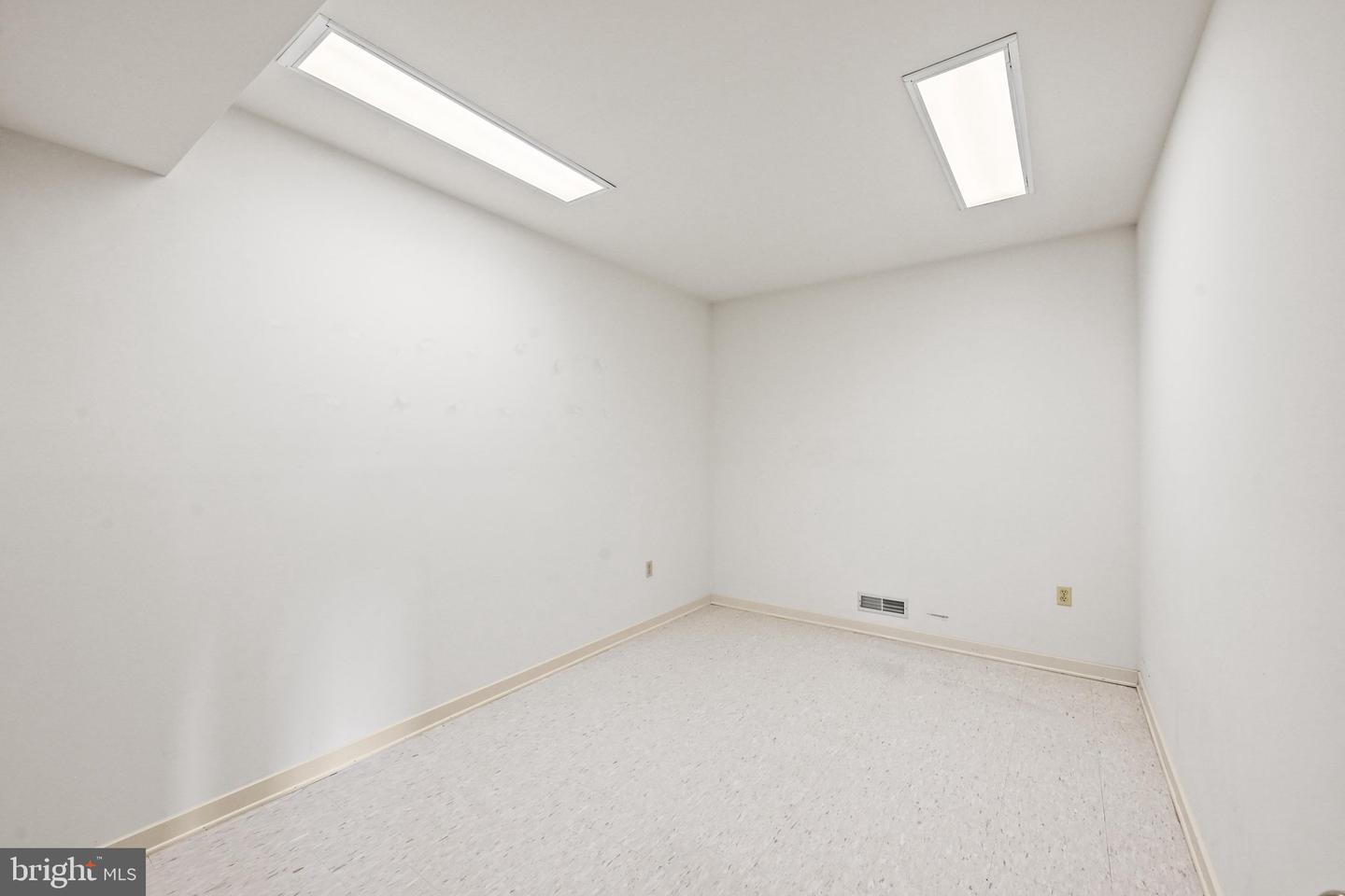 2716 Fairway Dr #2716 Property Photo 30