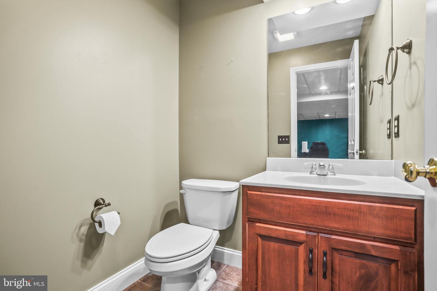 696 Rishel Dr Property Photo 38
