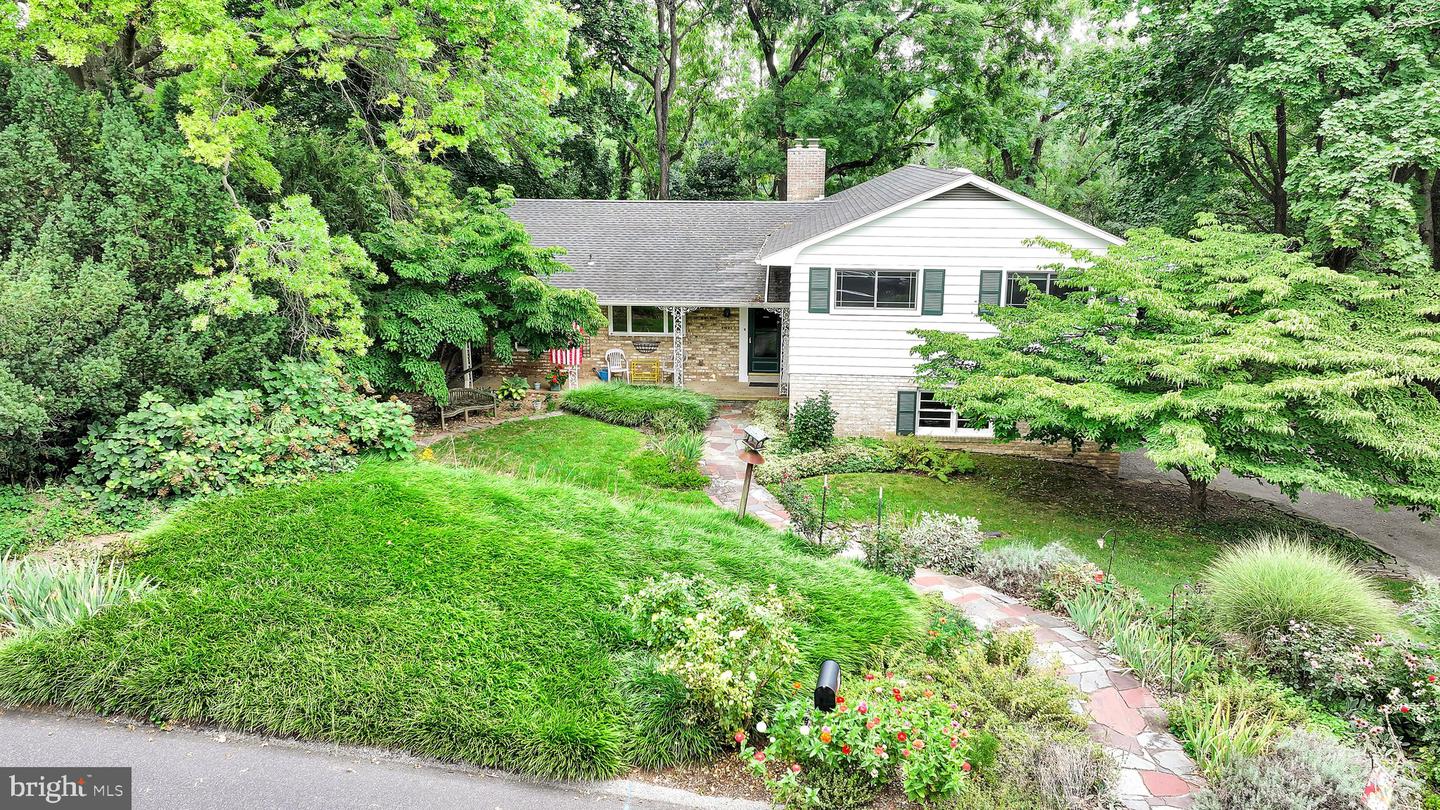 116 Scarboro Dr Property Photo 1
