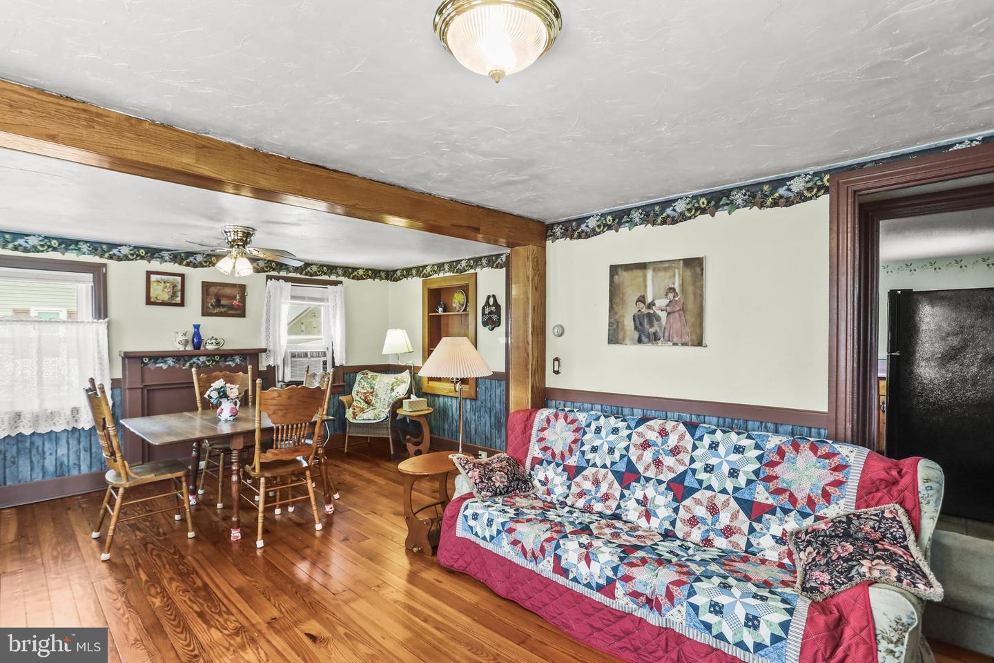 9 Allegheny Ave Property Photo 10