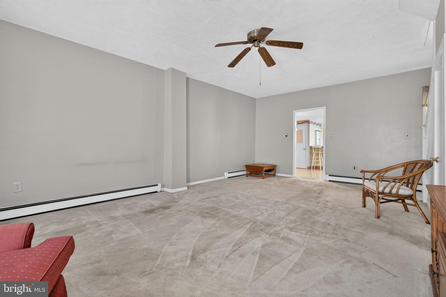 226 Hellam St Property Photo 5