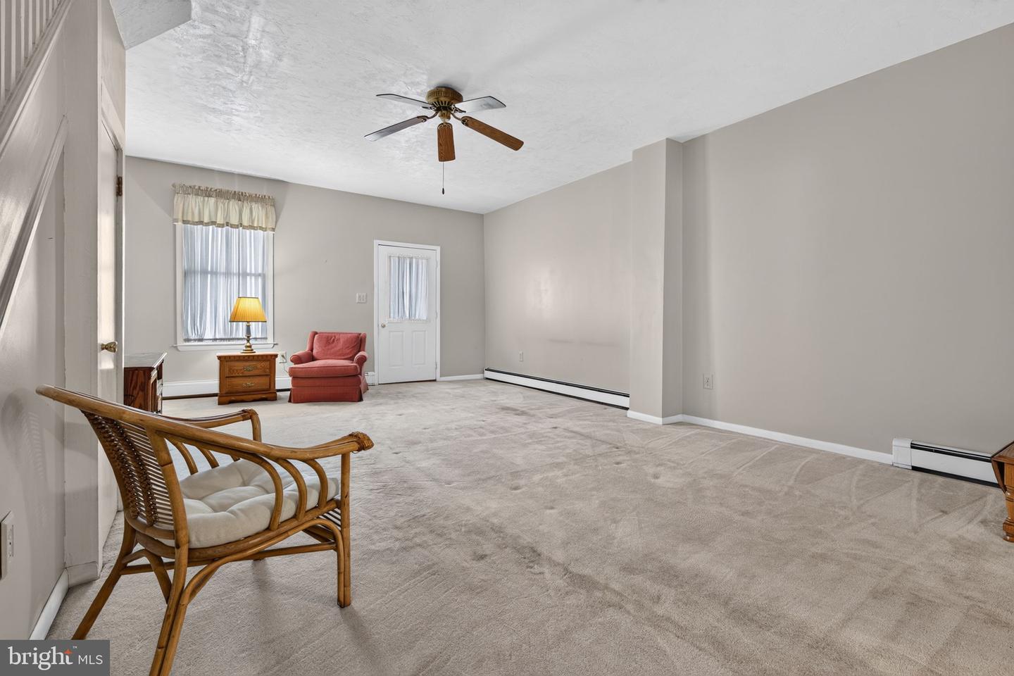 226 Hellam St Property Photo 8