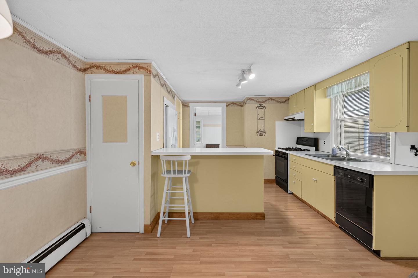 226 Hellam St Property Photo 10