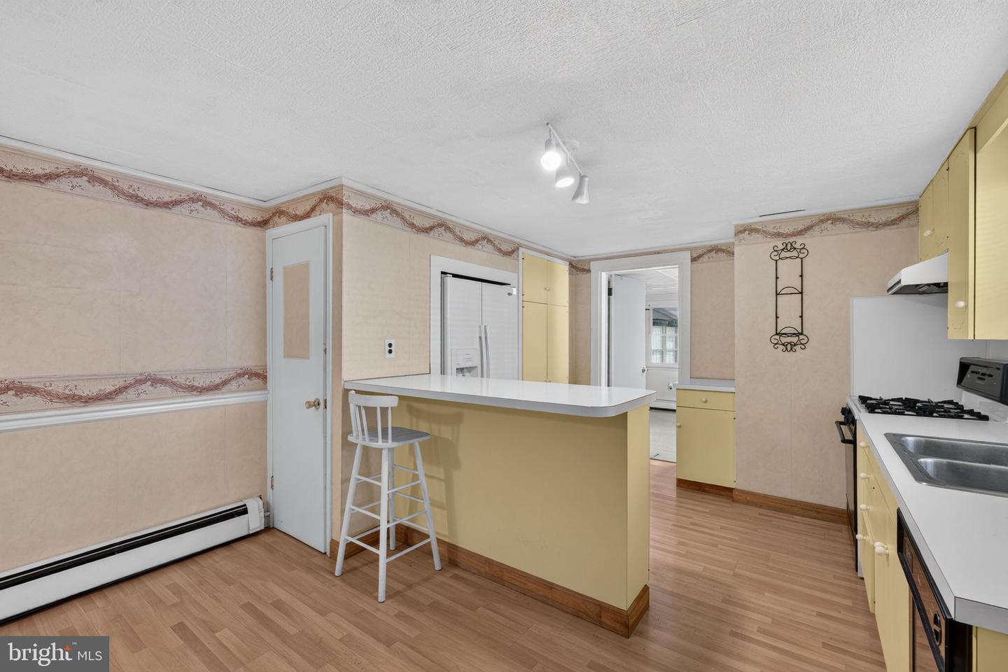 226 Hellam St Property Photo 13