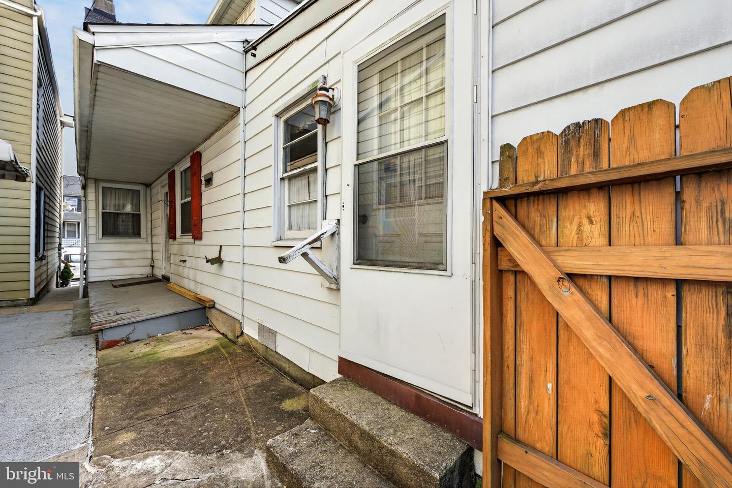 226 Hellam St Property Photo 33