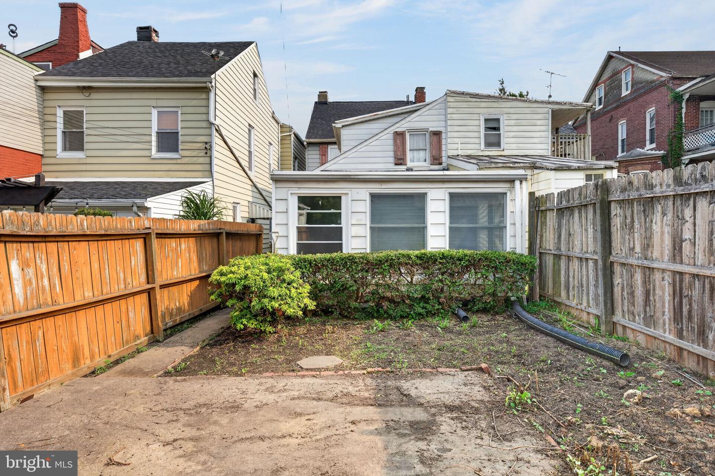 226 Hellam St Property Photo 34