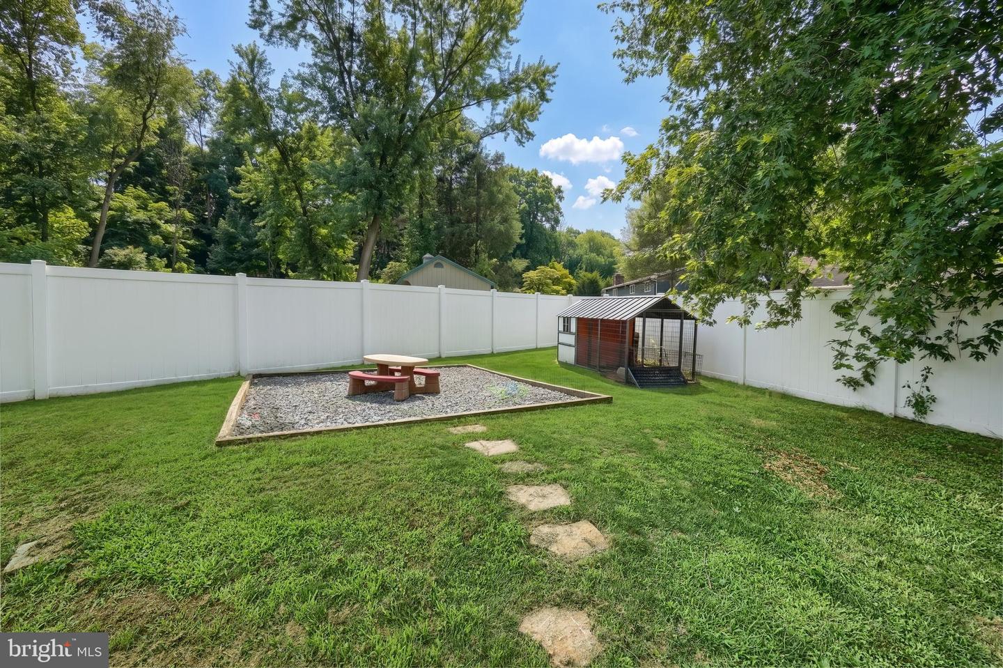 406 Wynwood Rd Property Photo 48