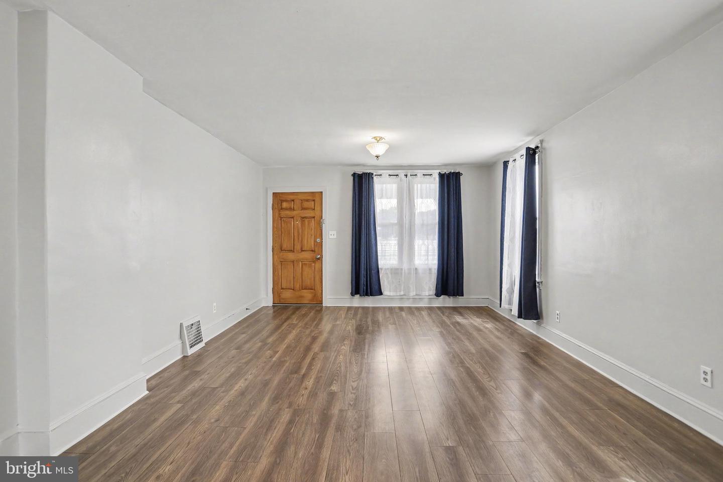553 1/2 Mcallister Property Photo 5