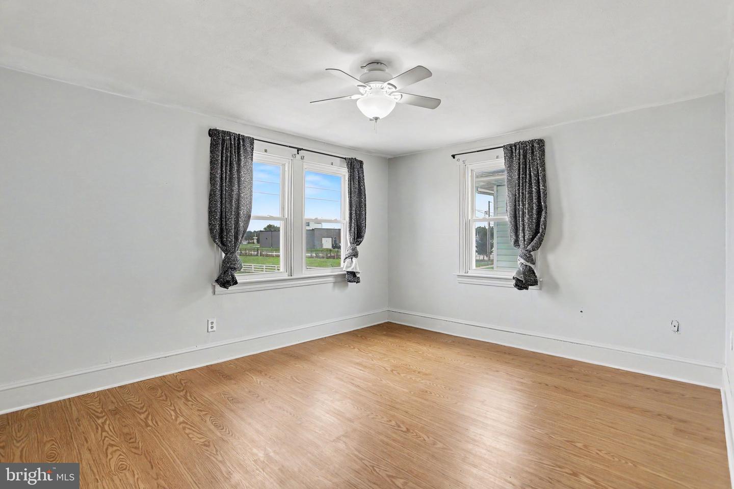 553 1/2 Mcallister Property Photo 16
