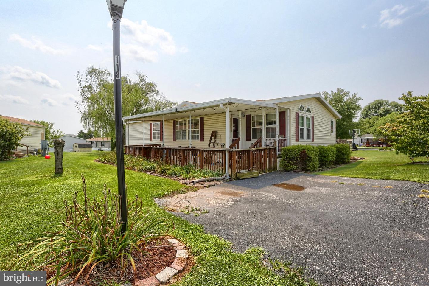 118 Honey Locust Cir Property Photo 1