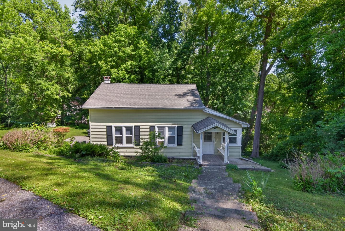 140 Murphys Hollow Ln Property Photo 1