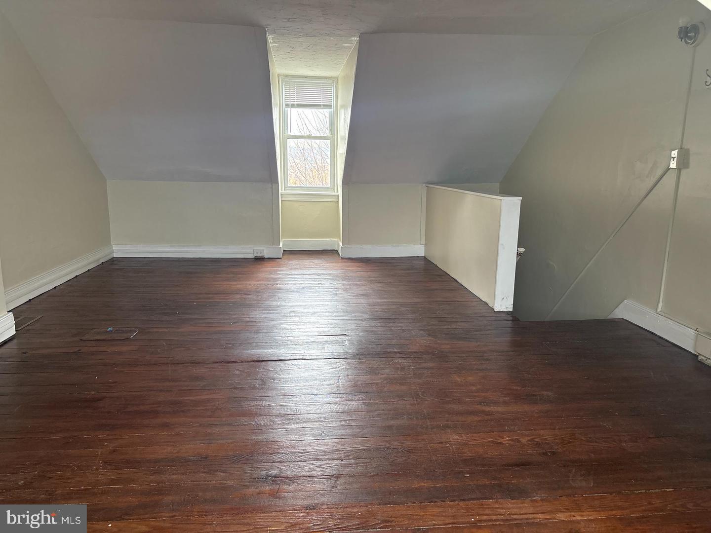 311 N Newberry St Property Photo 18