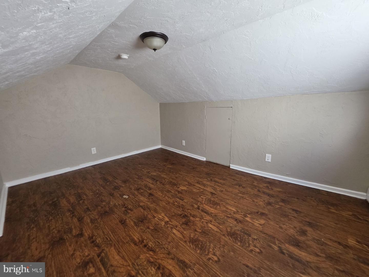 39 N Hartley St Property Photo 12