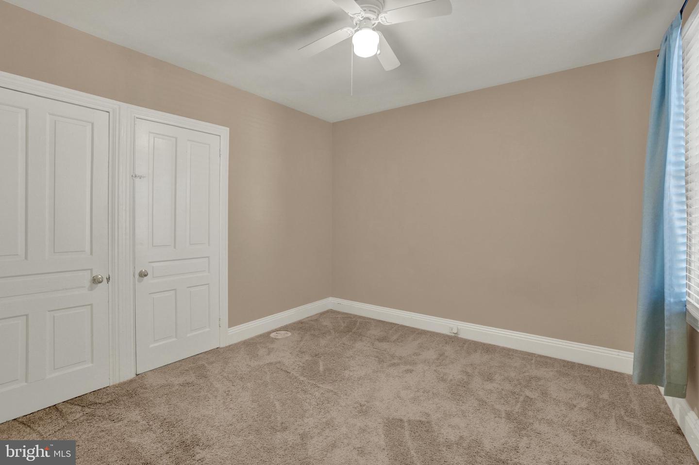 1283 W Poplar St Property Photo 16