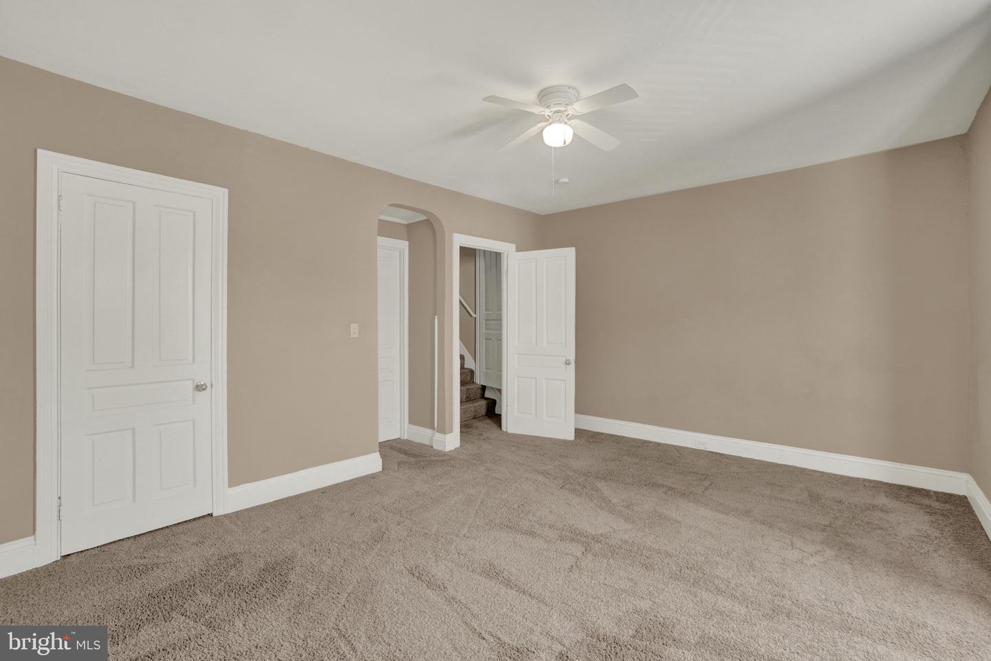 1283 W Poplar St Property Photo 19