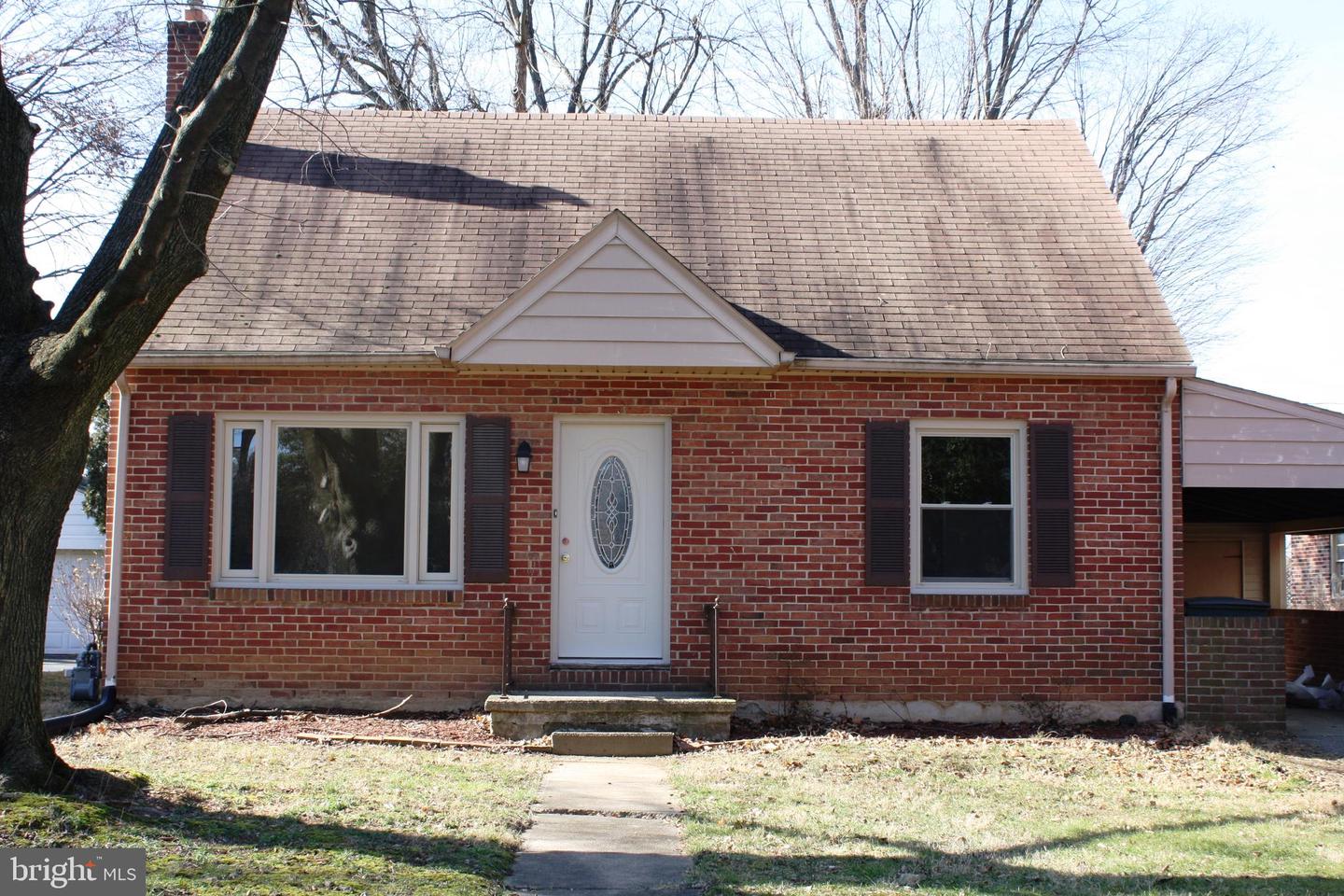 302 Pinehurst Rd Property Photo 1