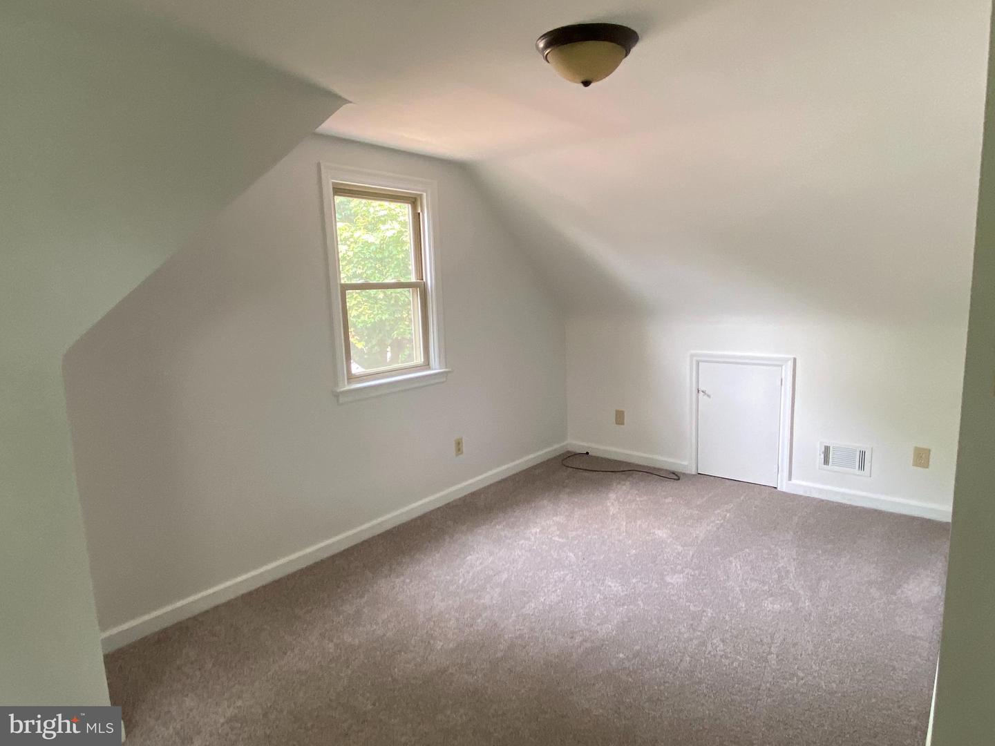 302 Pinehurst Rd Property Photo 9