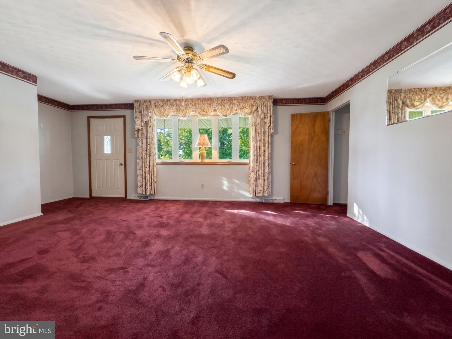 9421 E Springfield Property Photo 15