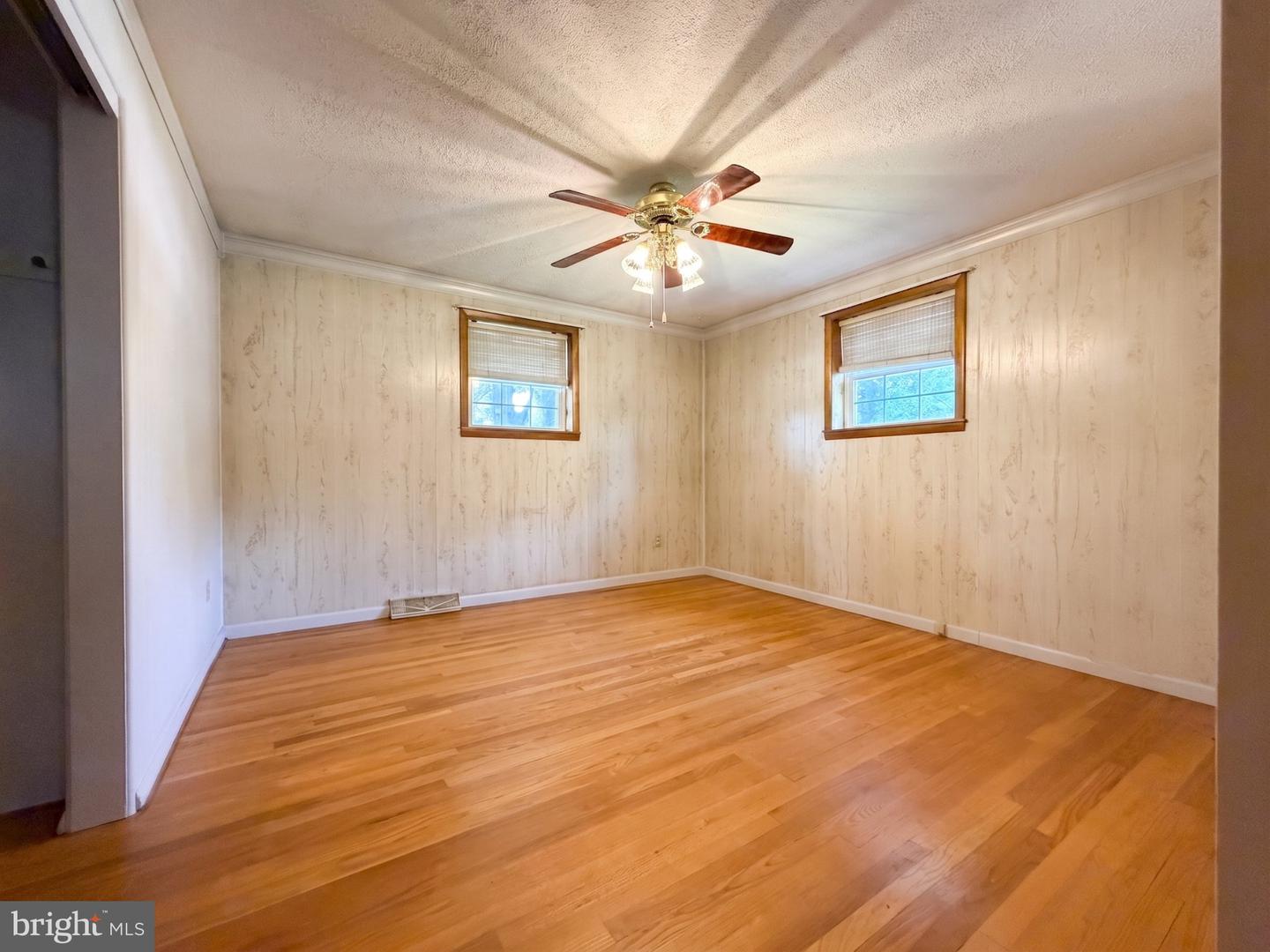 9421 E Springfield Property Photo 21