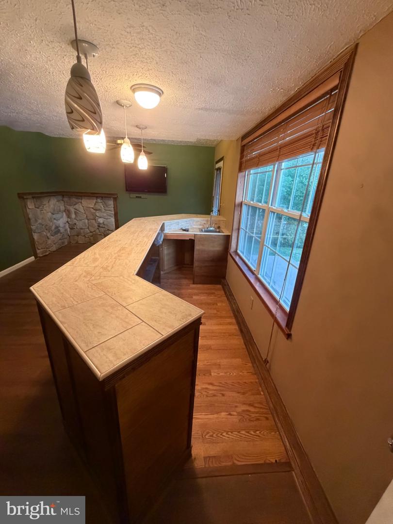 33 Brook Hollow Ave Property Photo 25