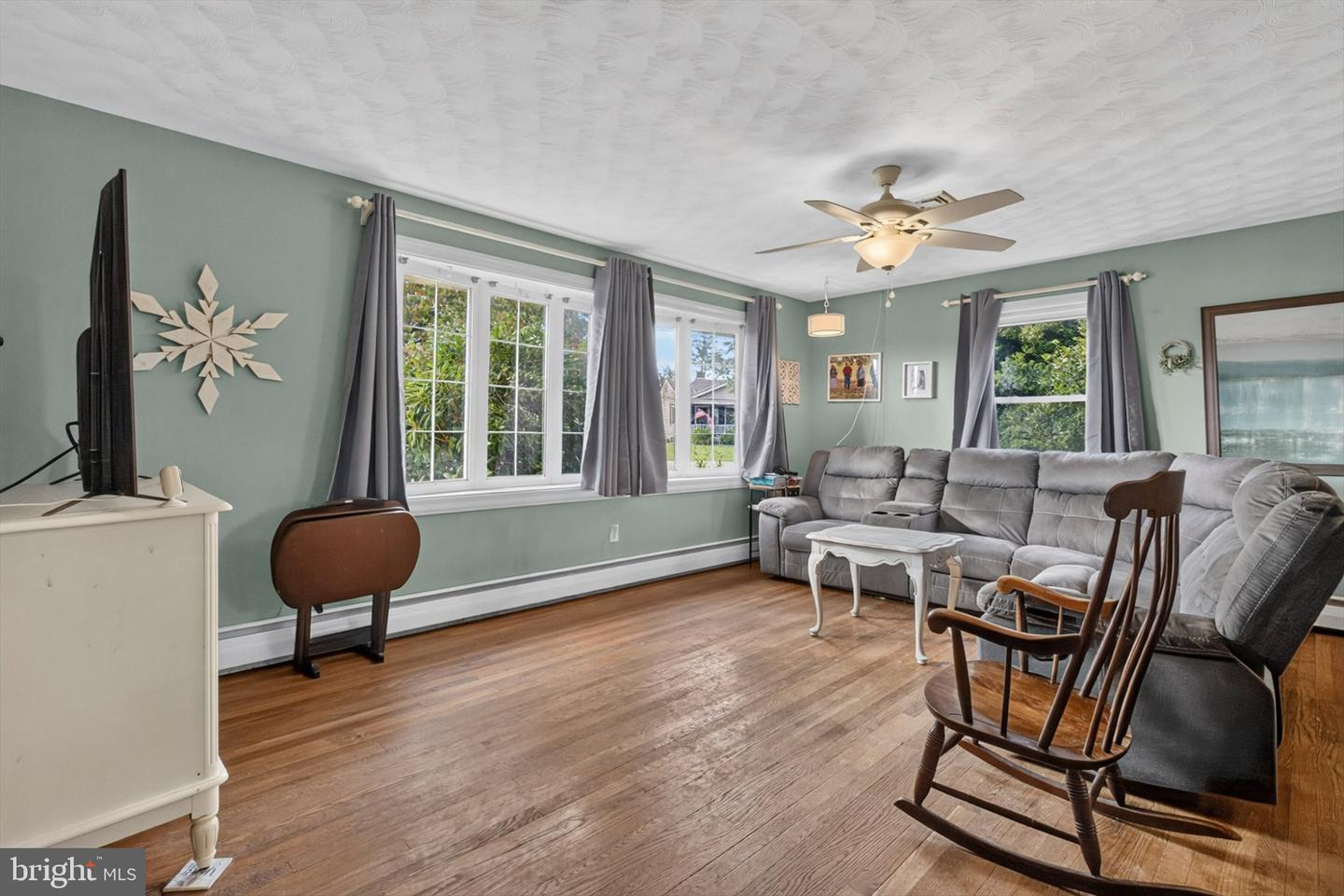 5 Monticello Ave Property Photo 5