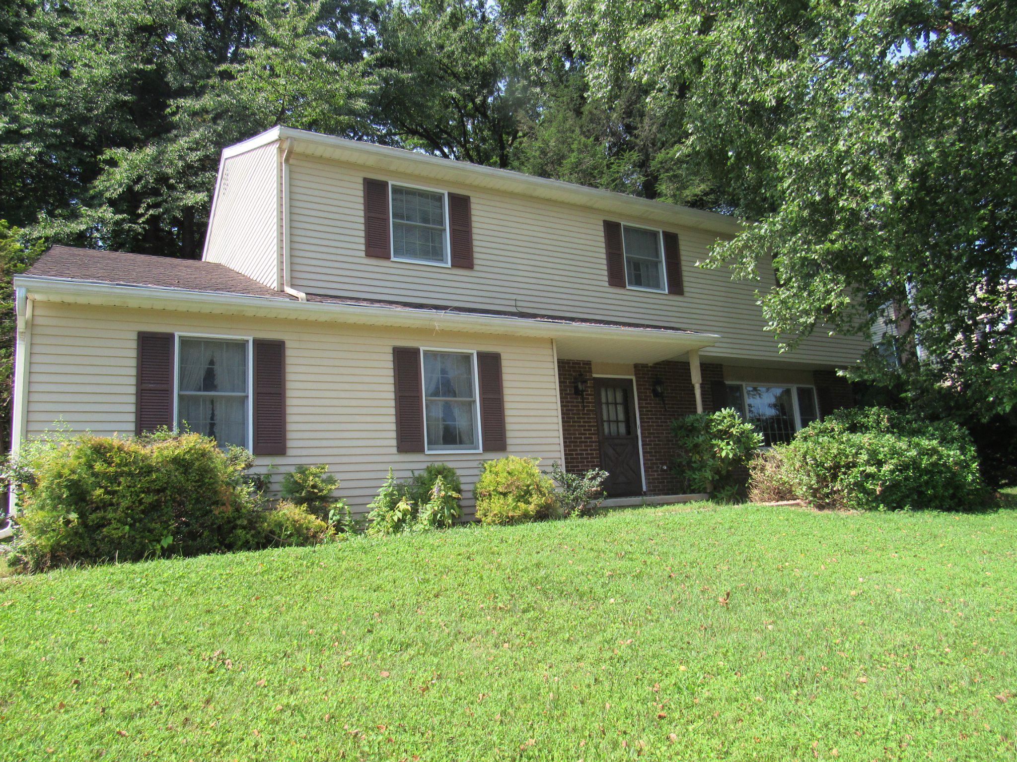 621 Ensminger Dr Property Photo 3