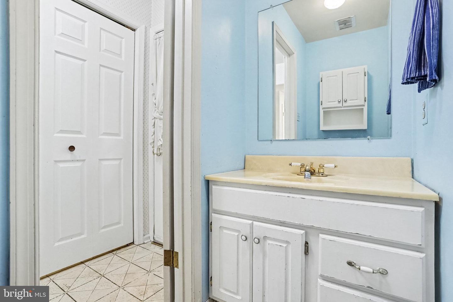 621 Ensminger Dr Property Photo 14