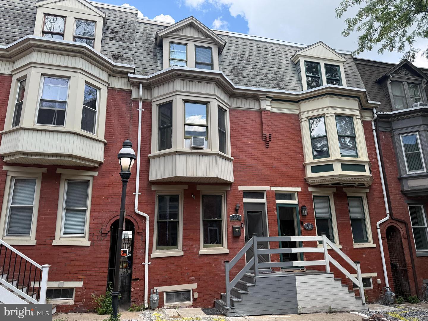 329 E LOCUST ST