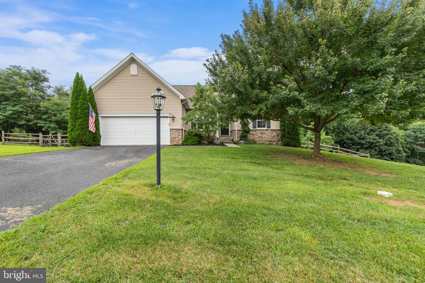176 Split Rock Dr Property Photo 34