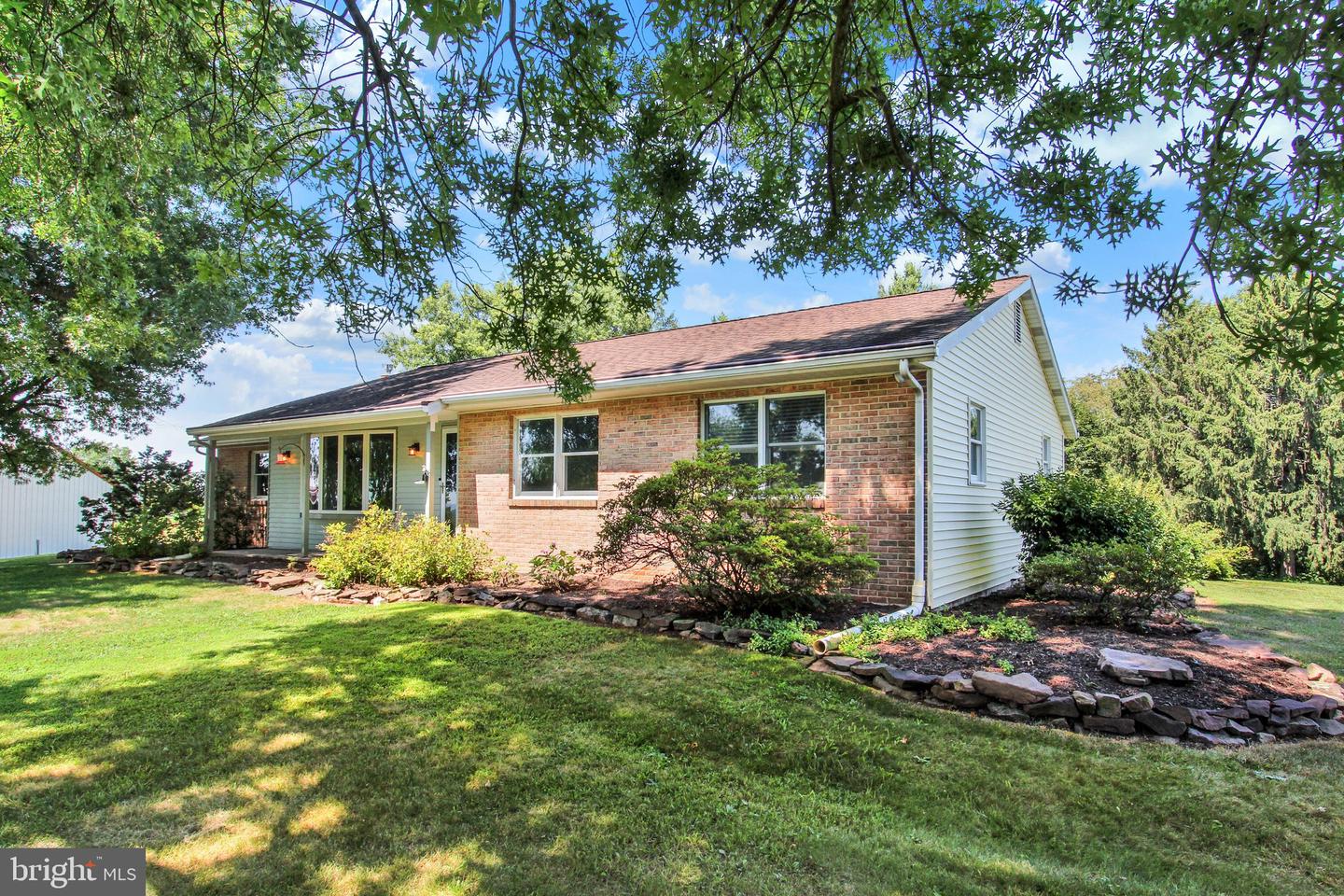 1736 Baltimore Property Photo 3