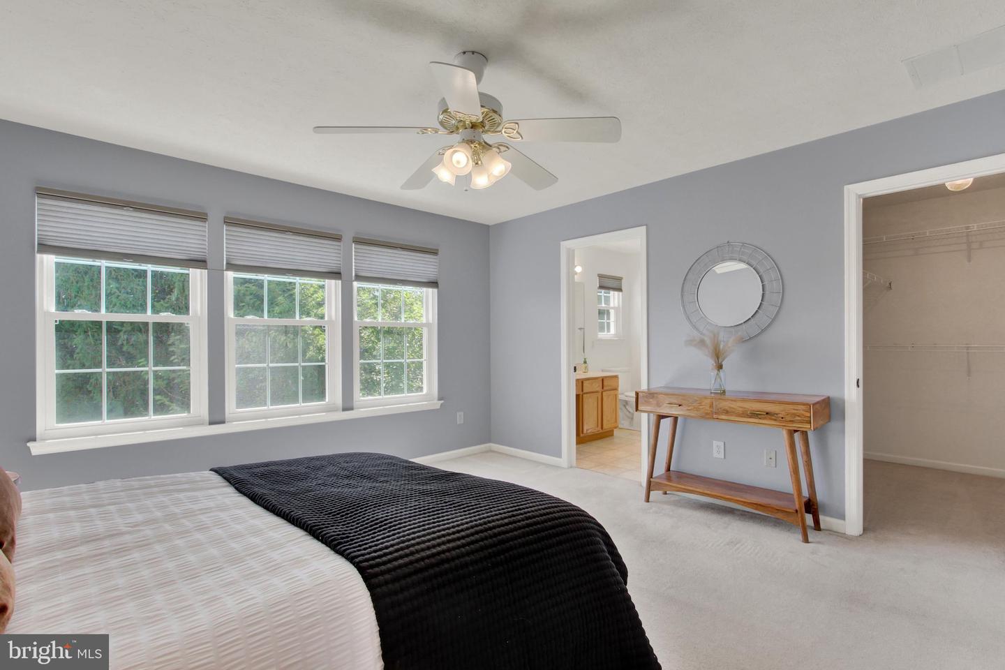 16887 Roosevelt Ln Property Photo 26