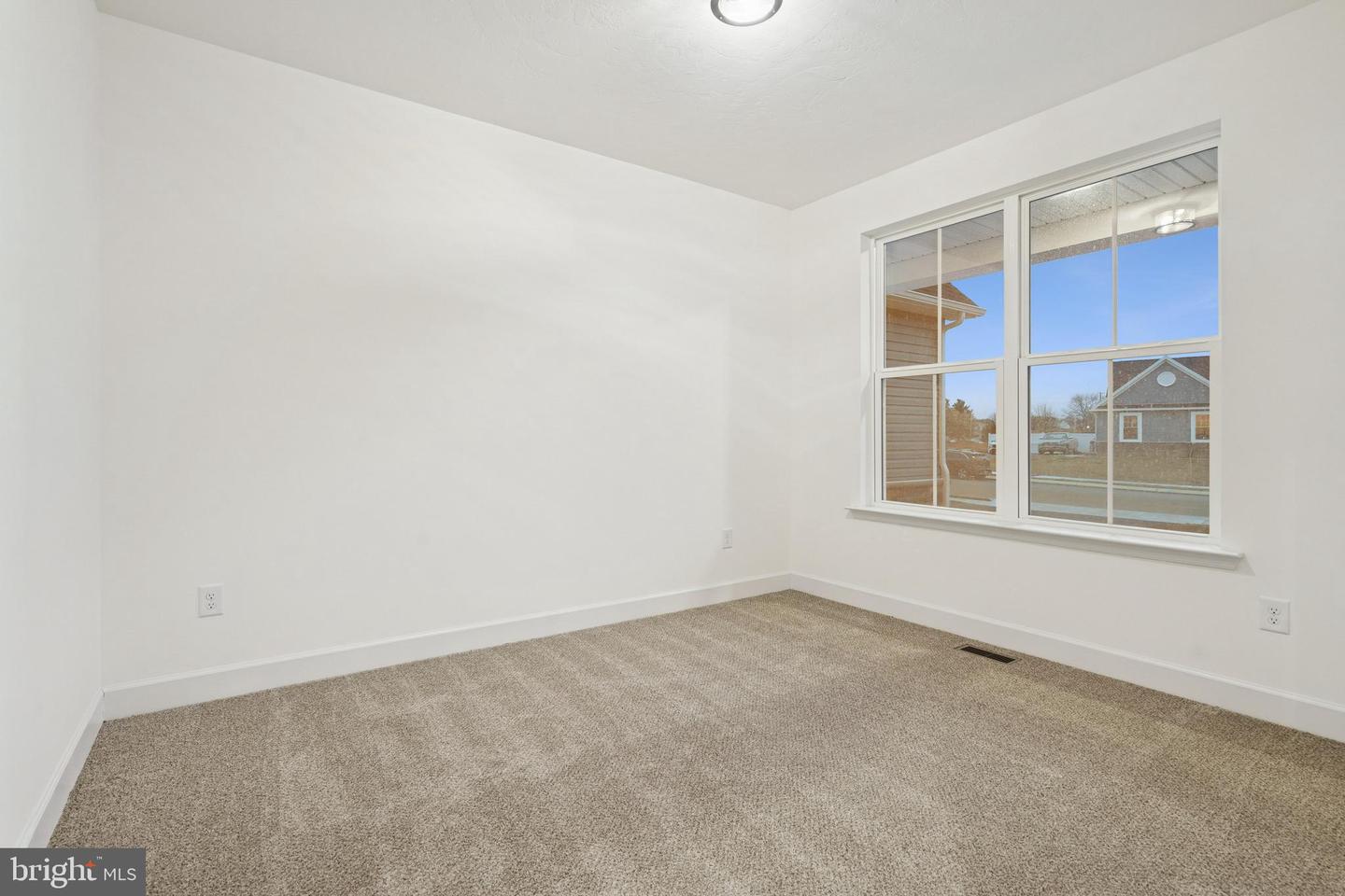 39 Friar Rd #34 Property Photo 26