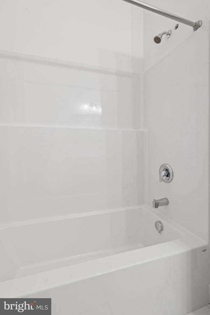 39 Friar Rd #34 Property Photo 32