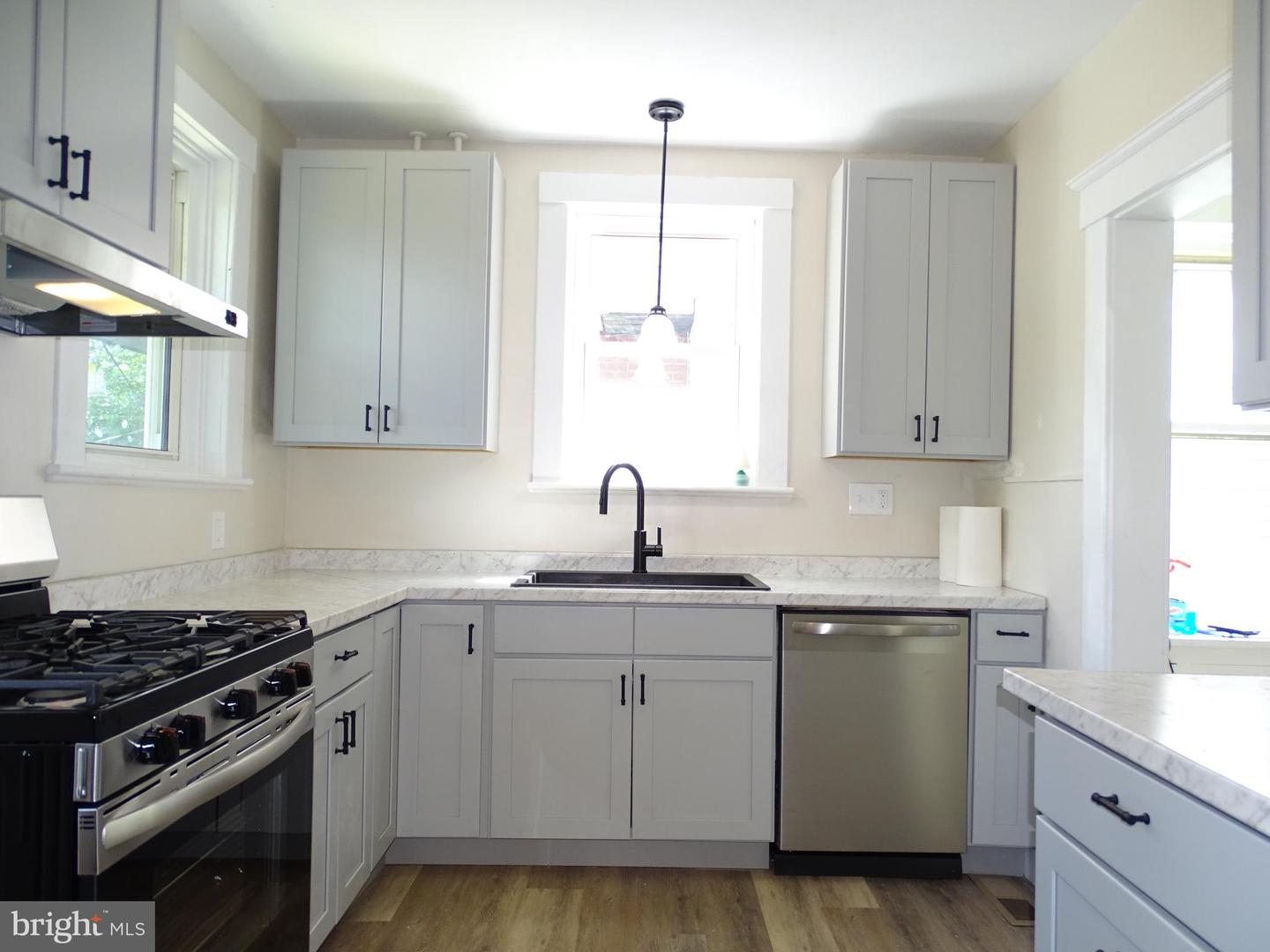 413 Atlantic Ave Property Photo 14