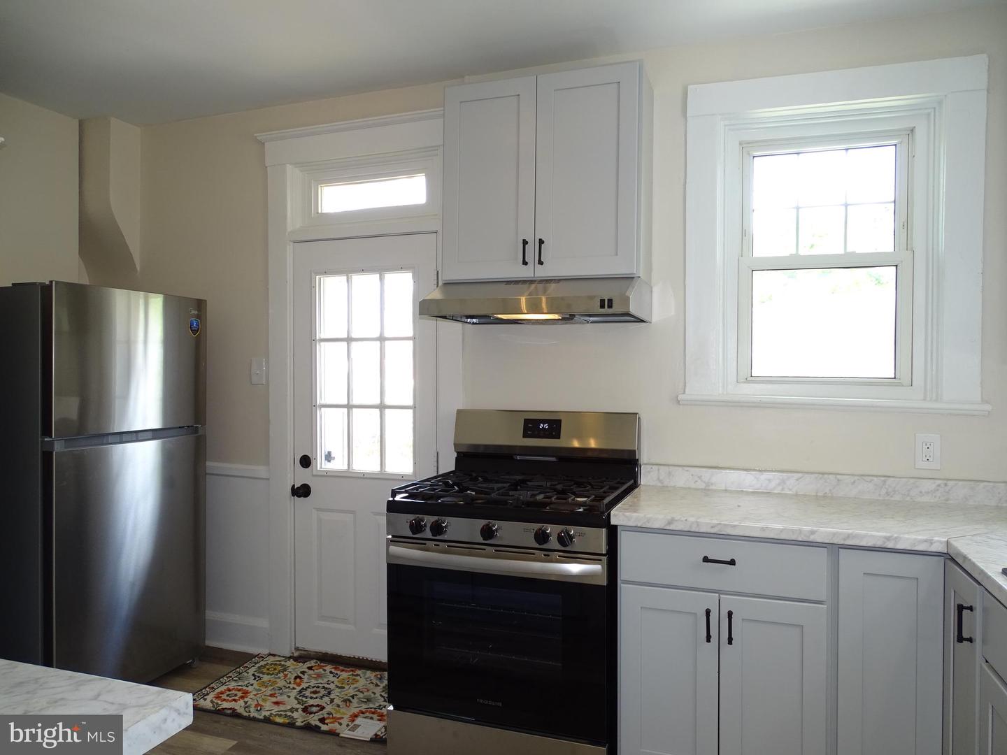413 Atlantic Ave Property Photo 16