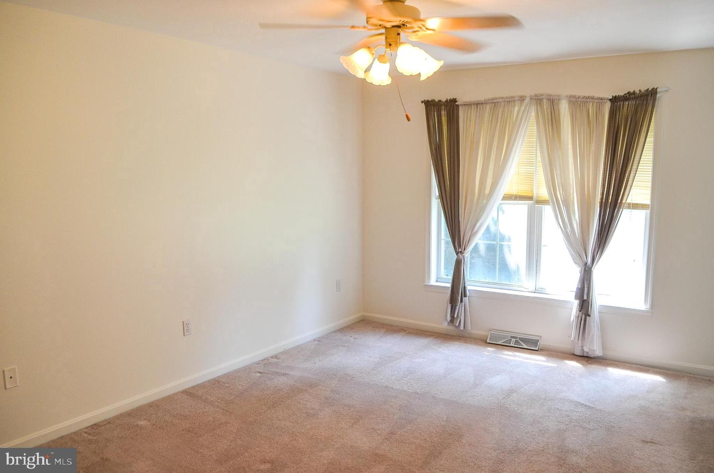 16 Hoffheins Dr Property Photo 29