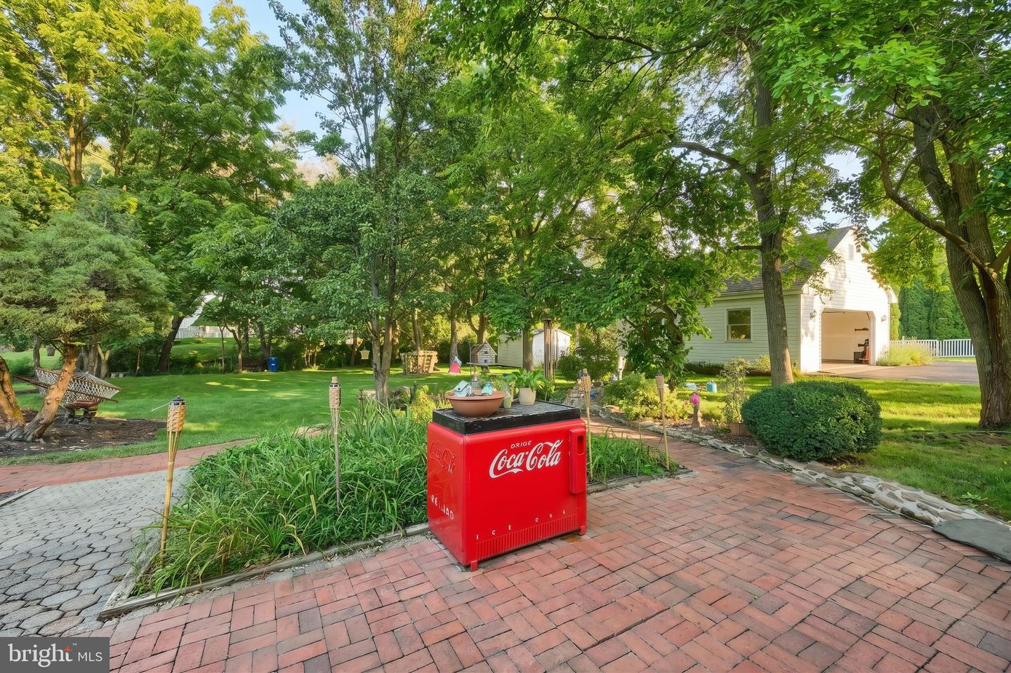 208 Troy Rd Property Photo 16
