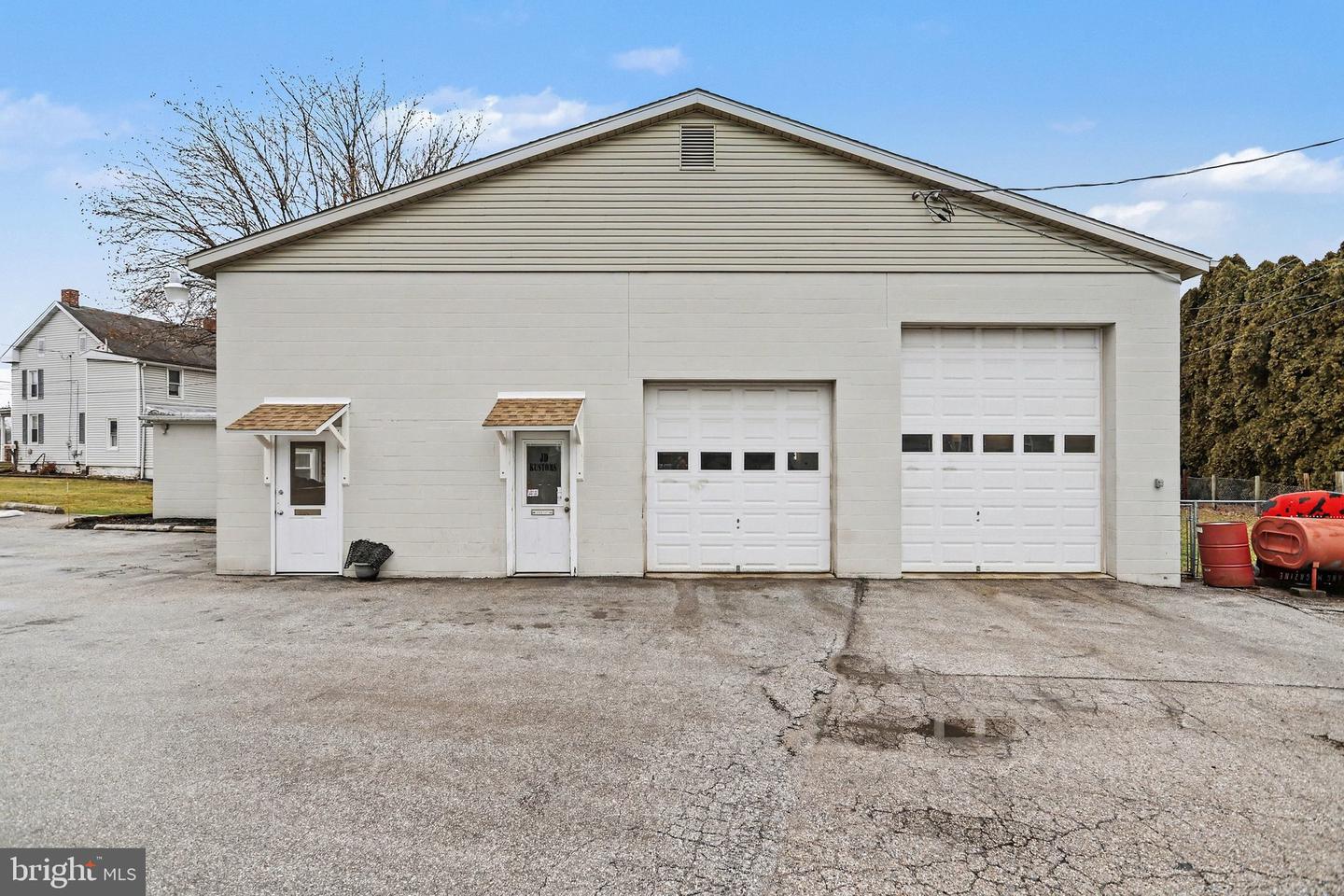 719 Frederick St Property Photo 1