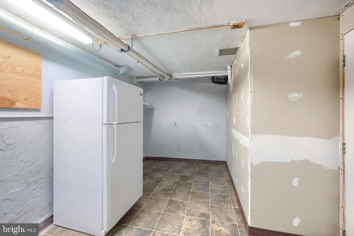 170 Edgewood Dr Property Photo 43