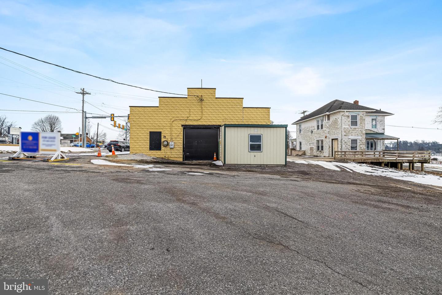 16622 Susquehanna Trl S Property Photo 7