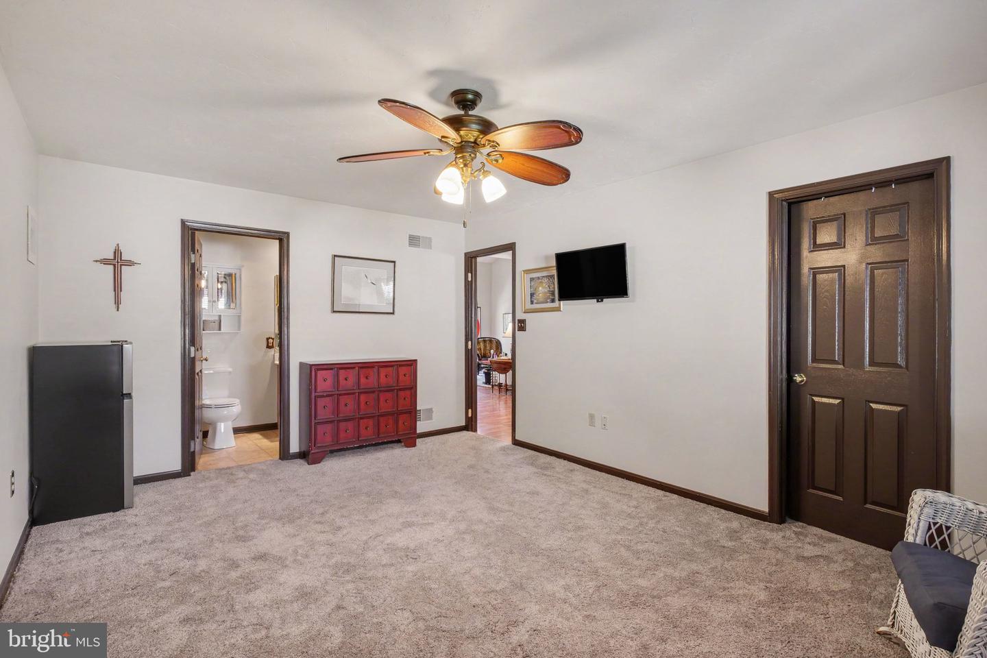 1122 Roosevelt Ct Property Photo 13
