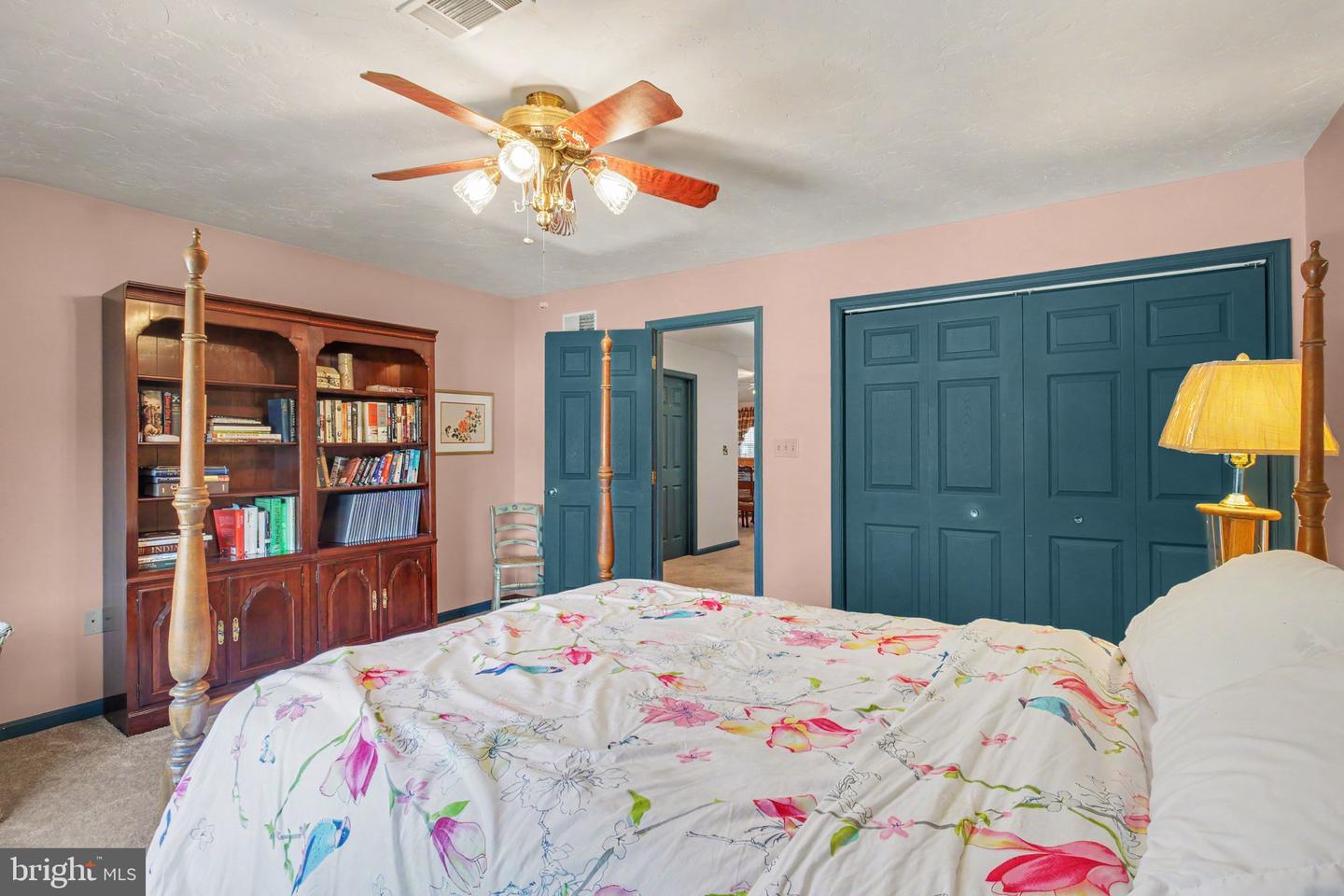 1122 Roosevelt Ct Property Photo 18