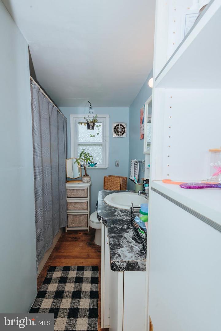 57 2nd St Property Photo 16