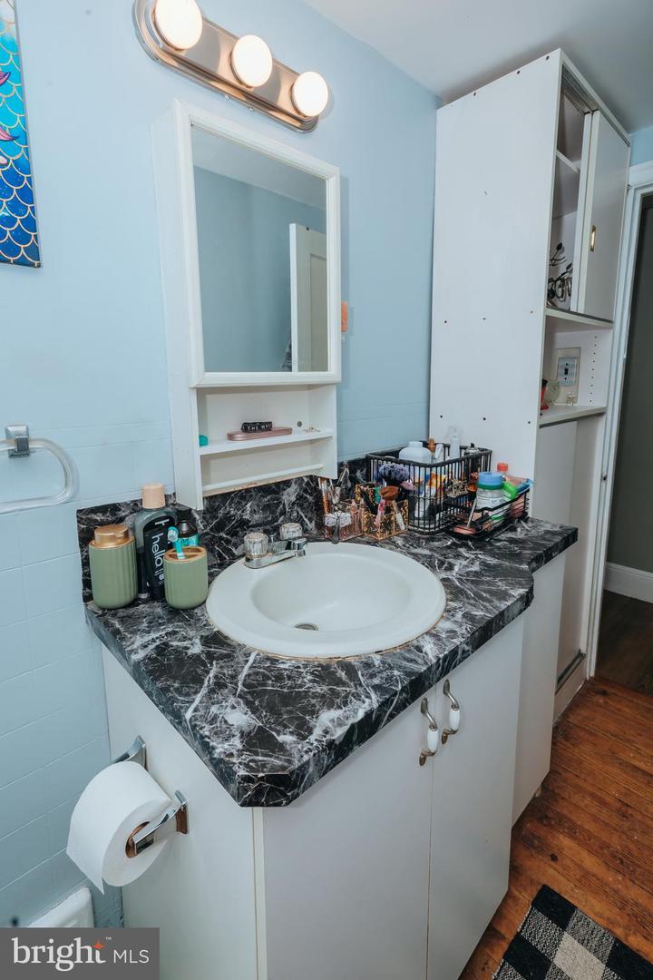57 2nd St Property Photo 18