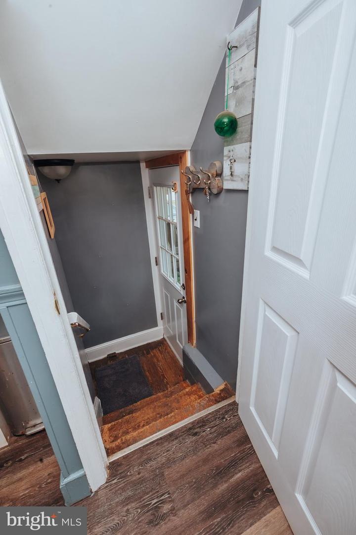 57 2nd St Property Photo 28